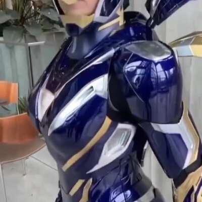 This amazing girl ironman suit