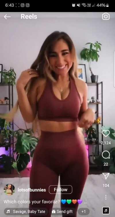 Jiggle in the red fit is too much