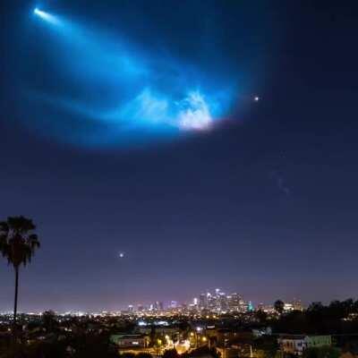 SpaceX Falcon 9 Leaving Earth created 