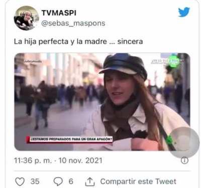 La hija perfecta y la madre sincera...