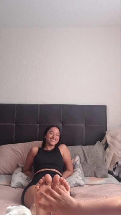 OC Latina Tickling Video