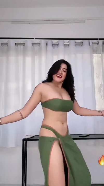 Sofia Ansari's hips don't lie