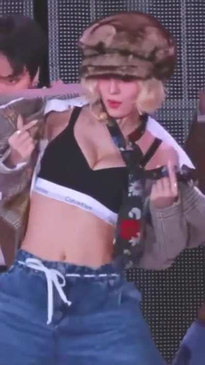 Hirai Momo 🇯🇵 