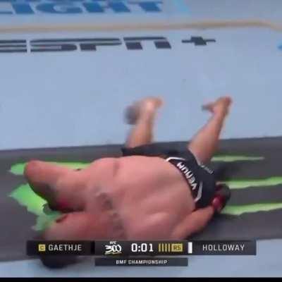 Holloway Made $600,000 Dollars in 10 seconds.