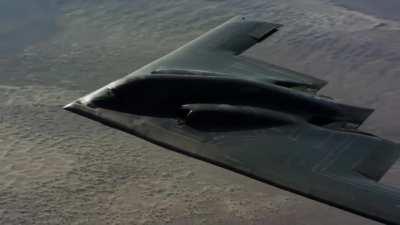 B2-Spirit in flight [video]