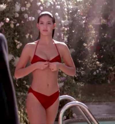 Phoebe Cates - Fast Times at Ridgemont High (1982)