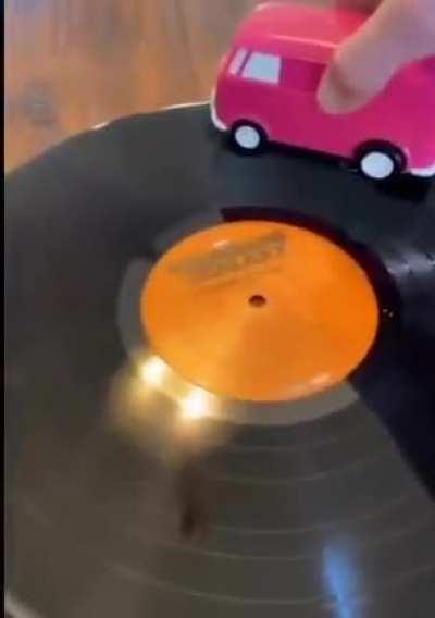 Little pink minivan record player