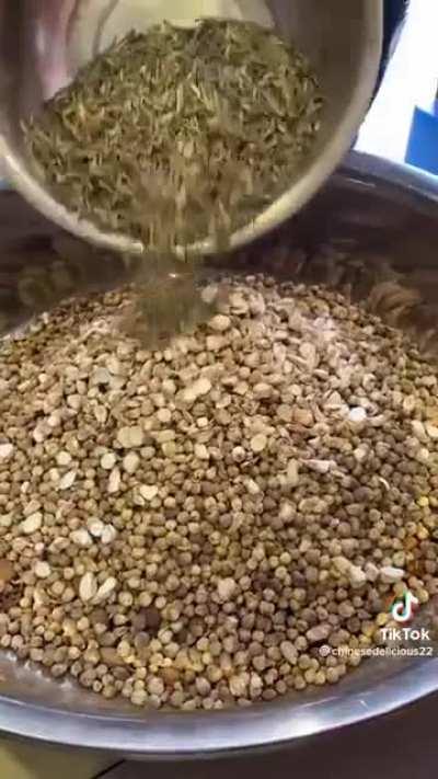 How Hot Pot seasoning is made [TT @chinesedelicious22]