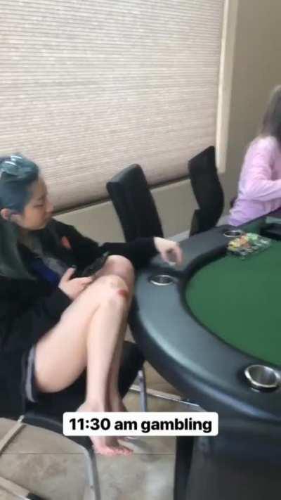 Starsmitten/Celine at a poker table - 2019