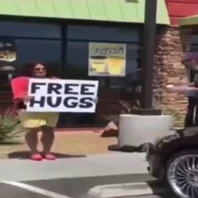 Free Hugs