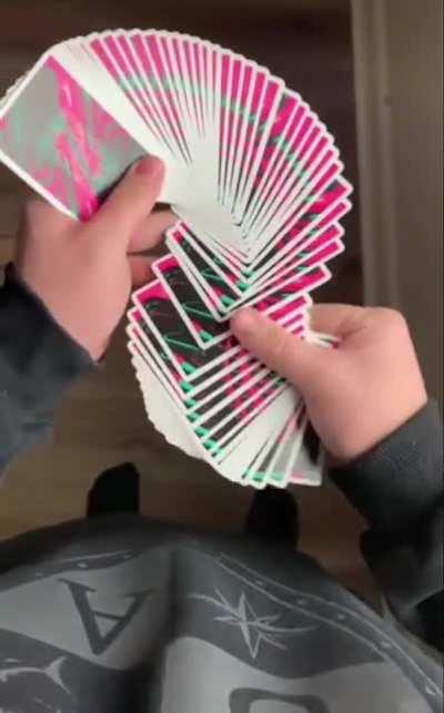 Very smooth card shuffling.