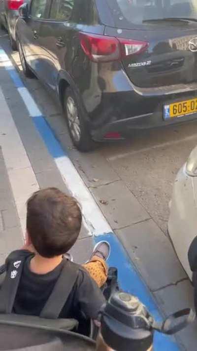 My wife and son bumped into an autonomous drone delivering someone's groceries today (Tel Aviv, Israel). SO COOL!