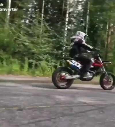 This guys motorcycle trick