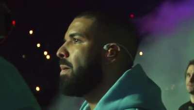 Drake getting emotional during Runaway