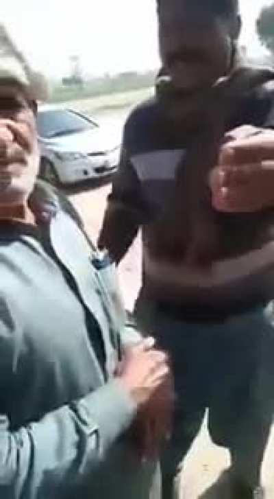 Karachi's famous Maulana Ghiyasuddin caught f***ing a poor Muslim youth by luring him with 1 kg atta.