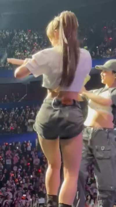 Jihyo's ass and thighs