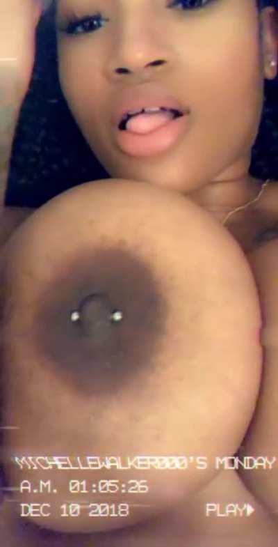 Huge Titty Bae Gets Freaky 😔😍🔥 Message Me For Her 0nlyfans 💰 🔗📂 Going Chep