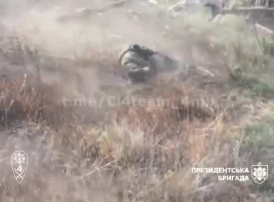 Russian soldier gets straight headshot while fleeing from the inevitable. Posted by Ci4_team.