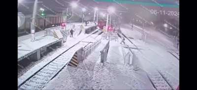 indiansneartrains