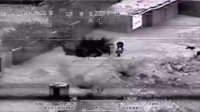 Insurgents decimated by Apache 30mm without knowing what happened