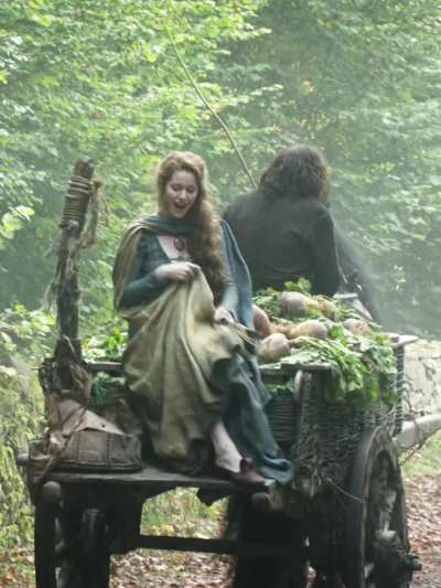 Esmé Bianco in 'Game of Thrones' (S01E06)