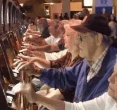 Risk of Rain players at the casino when they realize slot machines are just like the Shrine of Chance