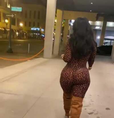 All that big ass 🤗