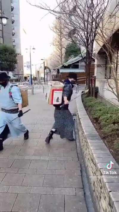 Garbage picking technique from japan