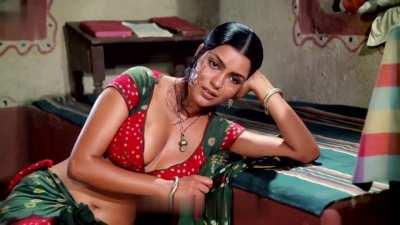 Satyam Sexy - ðŸ”¥ Zeenat Aman Hot Scenes from Satyam Sivam Sundaram : Des...