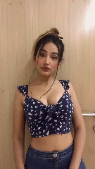 Desi slut😘