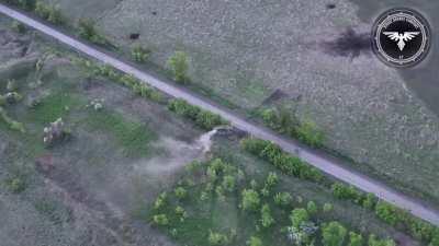 Ukrainian FPV drone stops Russian armoured vehicle, while M2 “Bradley” shells the dismounted infantry in the bushes, 47th Brigade, May 2024