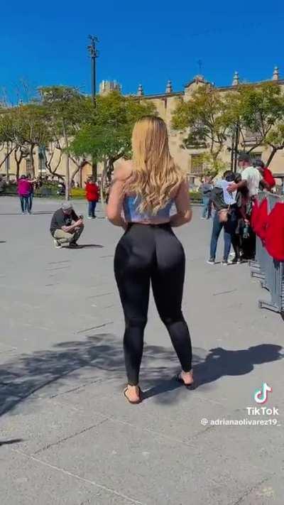 Those black leggings 