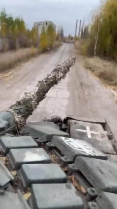 Ukrainian Tank commander of the 54th Mechanized Brigade took a selfie inside his T-72b3m during a recent ride to the front. Siversk direction. October 2024.