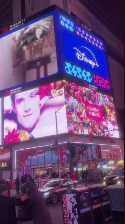 Who tf spent 50,000 dollars to put the Josh Hutcherson edit on Time Square 😭