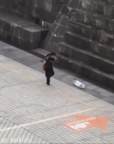 WCGW skating in huge winds