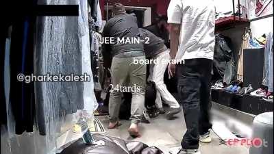 TITLE KO BOARD EXAM NE AUKAAT DIKHADI