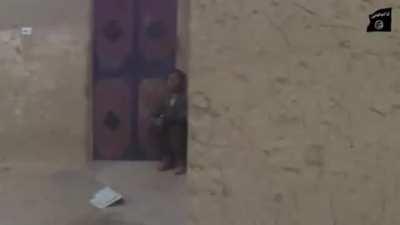 ISIS close-quarters combat (again no idea about the date &amp;amp; location)