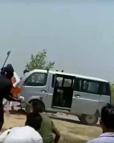 Punjab: Mob of Christians attack Sikhs with stones