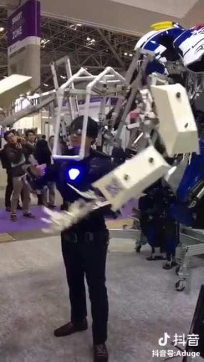 Insane Japanese Robotic Exoskeleton