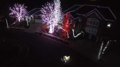 500k Christmas lights controlled by one piano (full credit to ThePianoGuys)