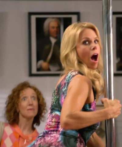 Cheryl Hines backplot in Suburgatory