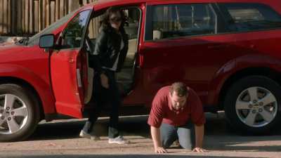 Shannon Woodward Knees a Man in the Balls in Raising Hope 4x3