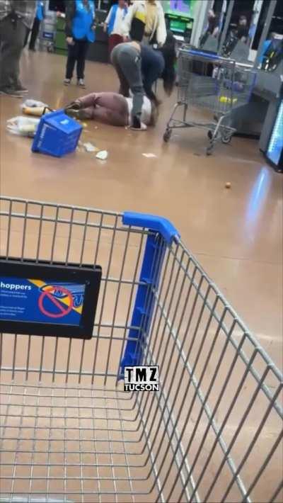 Every Walmart was WILD the night before Thanksgiving! Tucson, Arizona