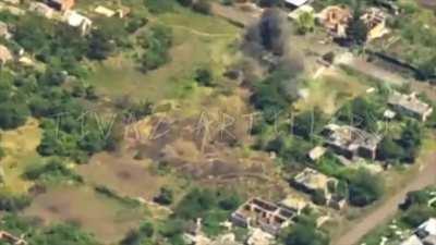 Destruction of a Msta-B artillery piece with the help of Tivaz Artillery, unknown location