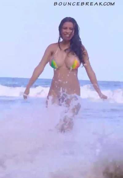 Bikini Bouncing Boobs