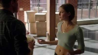 Willa Holland In Arrow