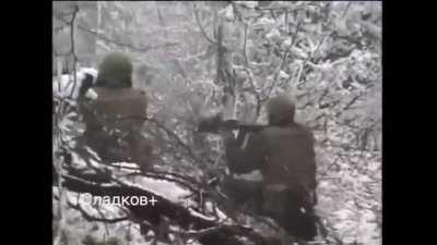 Russian unit in a firefight Chechnya 2000