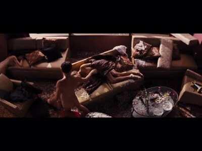 Wolf of Wall Street (2013): Nice groping of unconscious girl