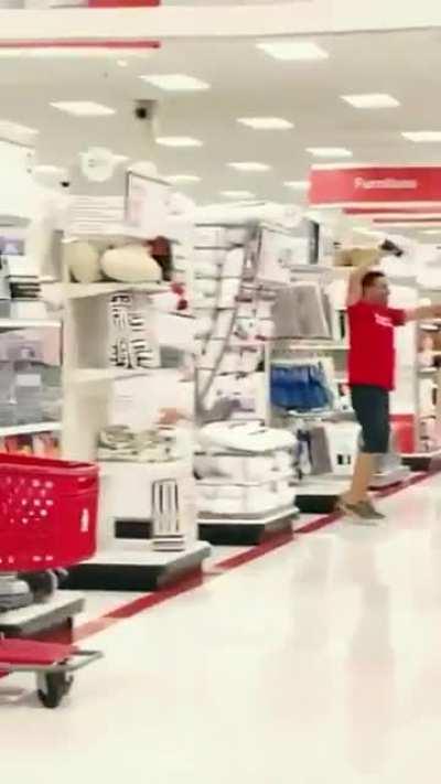 Florida anti-maskers &quot;invade&quot; a target and think it's funny