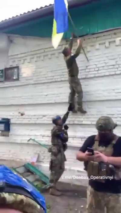 Ukrainian flag has been hoisted over the village of Guevo in the southern part of Sudzha district of Kursk Oblast